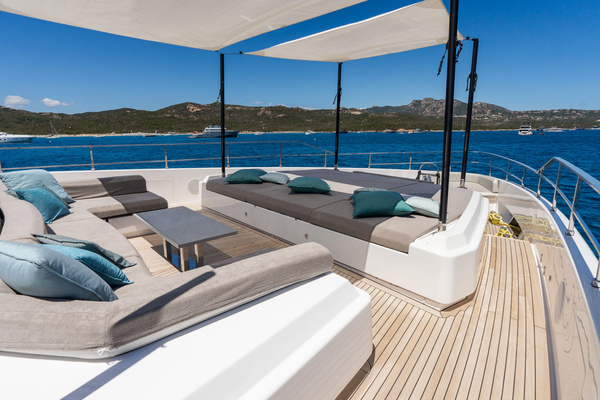 2024Custom Line 108 ft Navetta 33   QUEEN J III