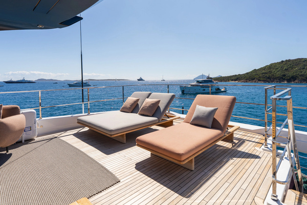 2024Custom Line 108 ft Navetta 33   QUEEN J III