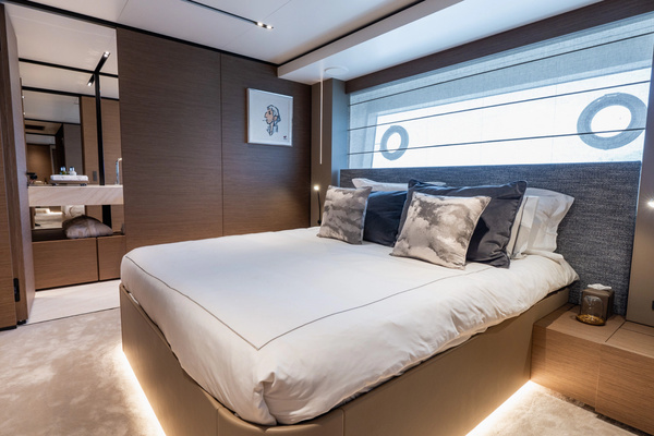2024Custom Line 108 ft Navetta 33   QUEEN J III