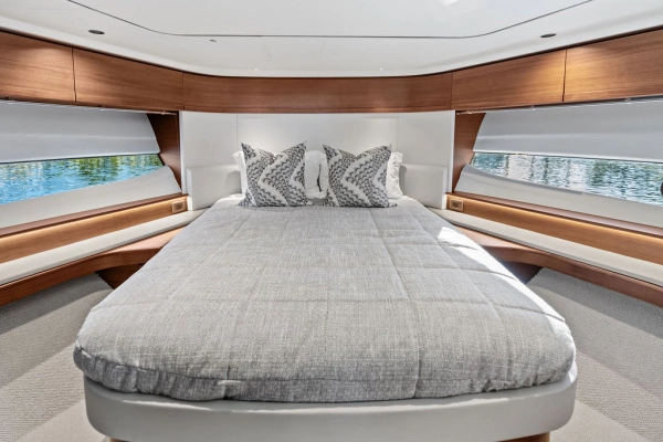 2025 Princess 65