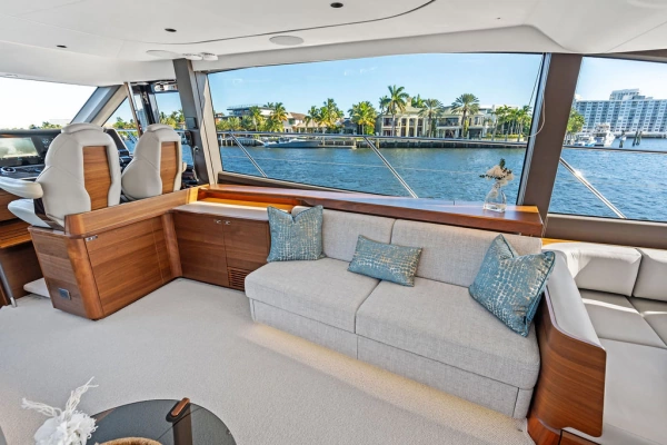 2025 Princess 65