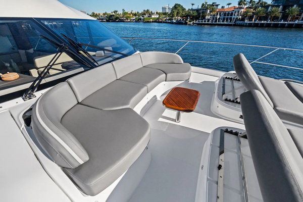 2025 Princess 65