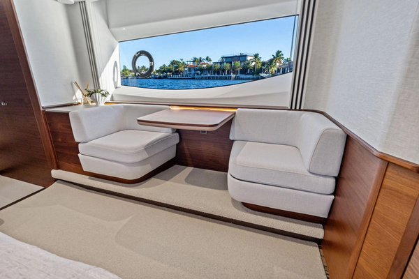 2025 Princess 65