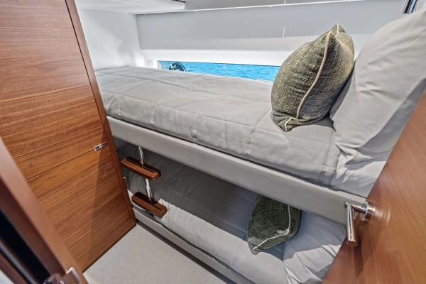 2025 Princess 65