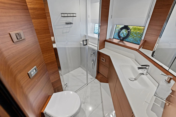 2025 Princess 65