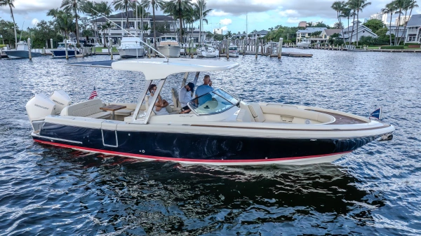2019 Chris-Craft 30