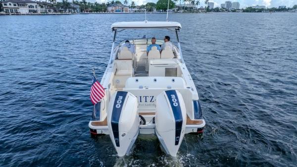 2019 Chris-Craft 30
