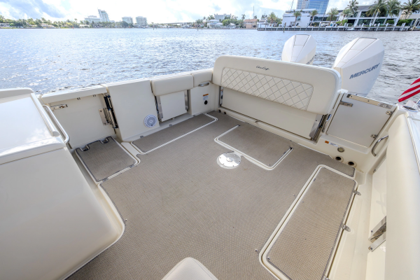 2019Chris Craft 30 ft Calypso 30   RITZ SEA