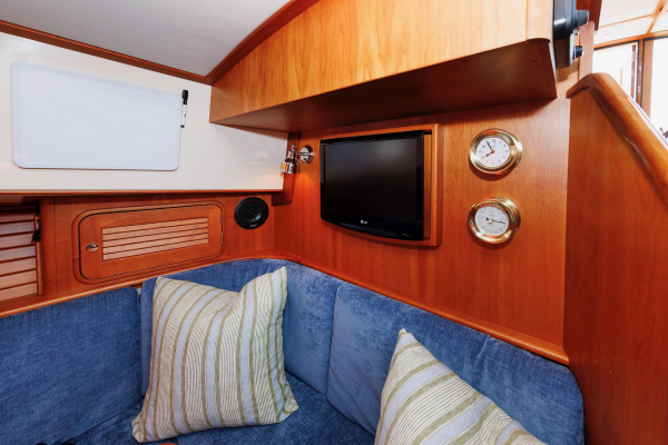 Ruckus 44ft Hinckley Yacht For Sale