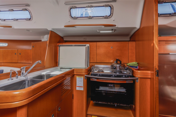 Sabbatical 44ft Beneteau Yacht For Sale
