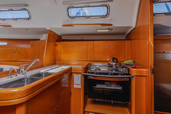 Sabbatical 44ft Beneteau Yacht For Sale