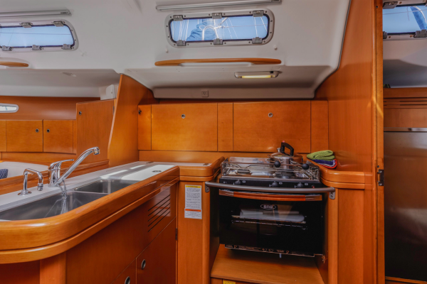 Sabbatical 44ft Beneteau Yacht For Sale