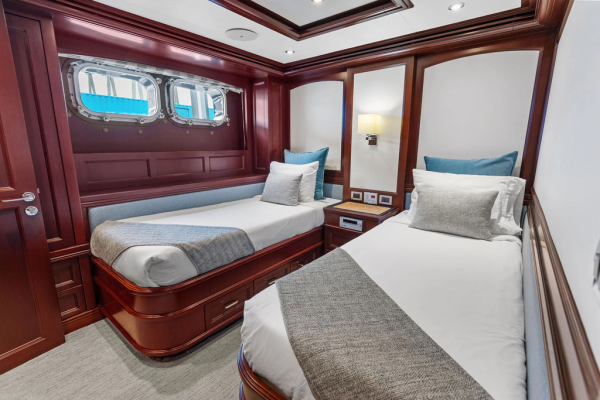 SAMSARA 100ft Custom Yacht For Sale