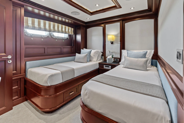 SAMSARA 100ft Custom Yacht For Sale