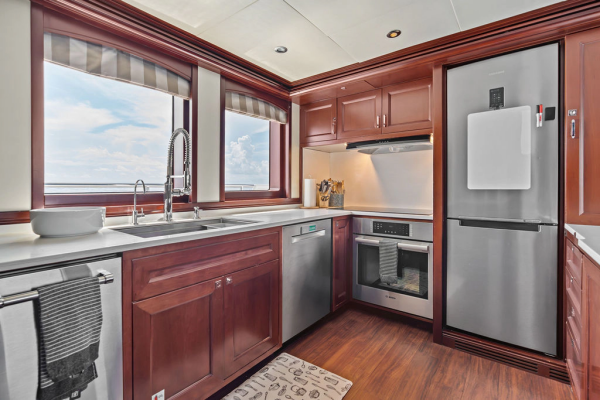 SAMSARA 100ft Custom Yacht For Sale