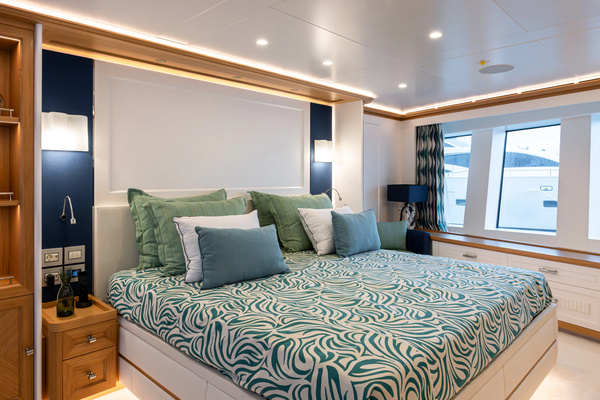 2024RMK Marine 120 ft 120   SEVEN SEAS