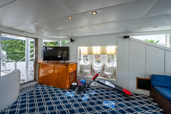 Benetti Trideck Yacht For Sale