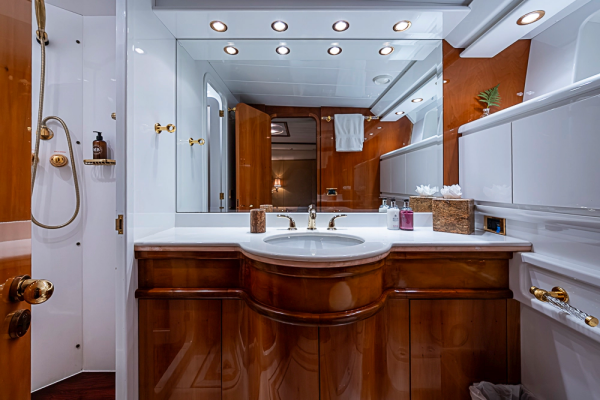 SHALIMAR 118ft Benetti Yacht For Sale