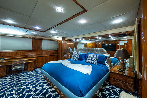 SHALIMAR 118ft Benetti Yacht For Sale