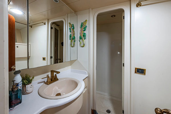 SHALIMAR 118ft Benetti Yacht For Sale