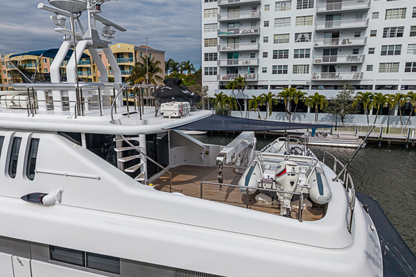 SHALIMAR 118ft Benetti Yacht For Sale