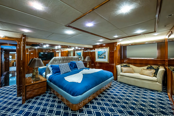 SHALIMAR 118ft Benetti Yacht For Sale