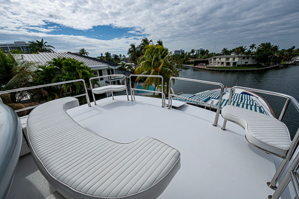 SHALIMAR 118ft Benetti Yacht For Sale