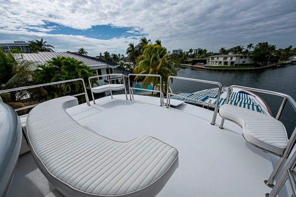 Benetti Trideck Yacht For Sale