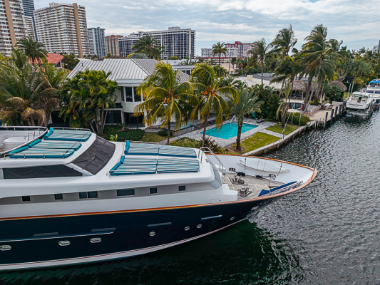 SHALIMAR 118ft Benetti Yacht For Sale