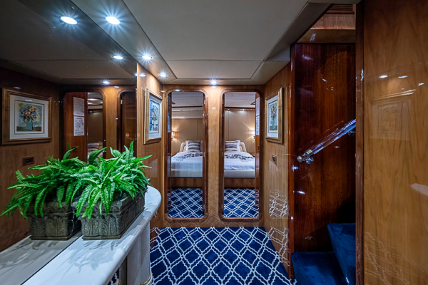 SHALIMAR 118ft Benetti Yacht For Sale