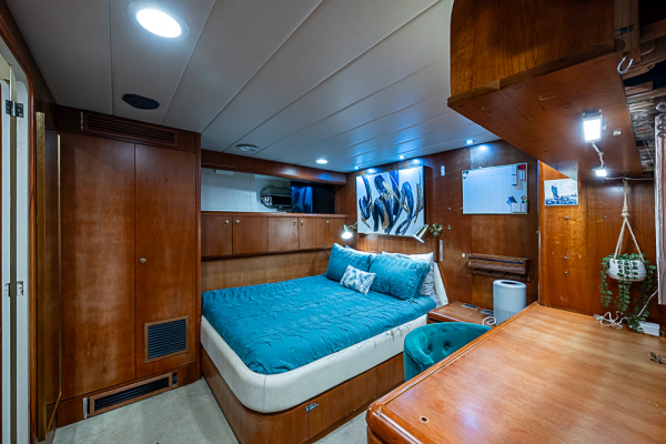 SHALIMAR 118ft Benetti Yacht For Sale