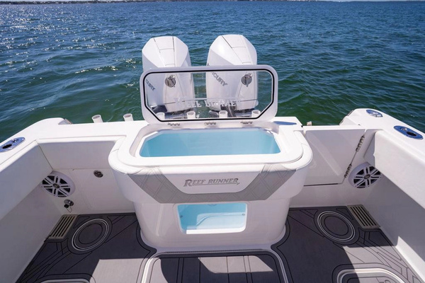 2023 Reef Runner 34