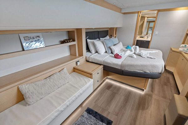 Fountaine Pajot Victoria 67 Yacht For Sale