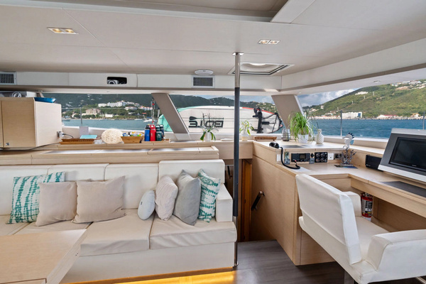 Fountaine Pajot Victoria 67 Yacht For Sale