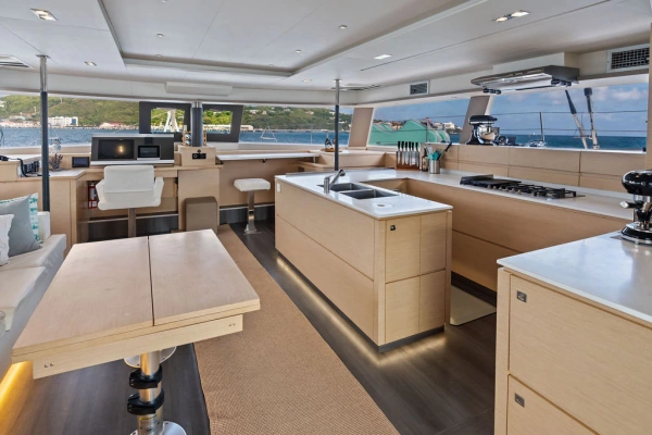 Fountaine Pajot Victoria 67 Yacht For Sale