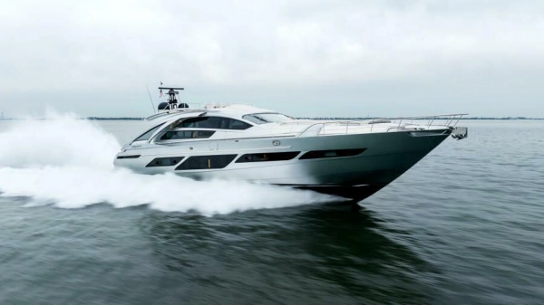 2022 Pershing 92