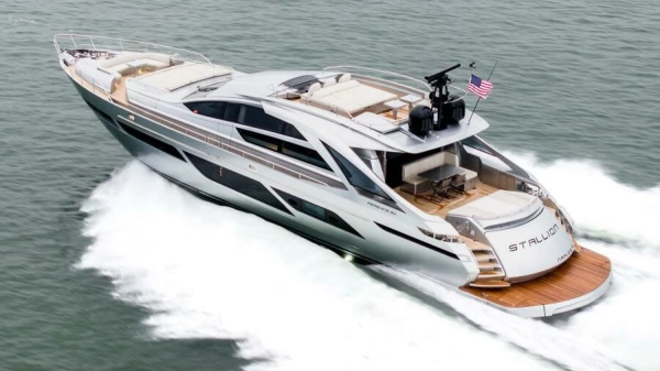 2022 Pershing 92