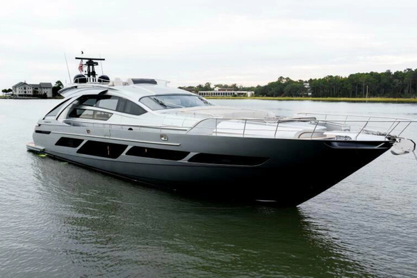 2022 Pershing 92