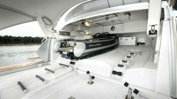 STALLION 92ft Pershing Yacht For Sale