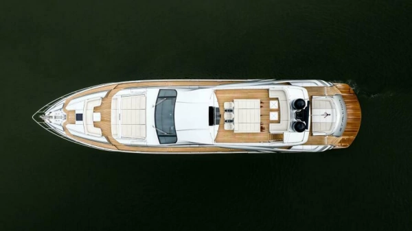 2022 Pershing 92