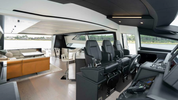 STALLION 92ft Pershing Yacht For Sale