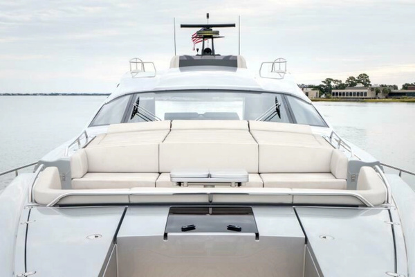 2022 Pershing 92