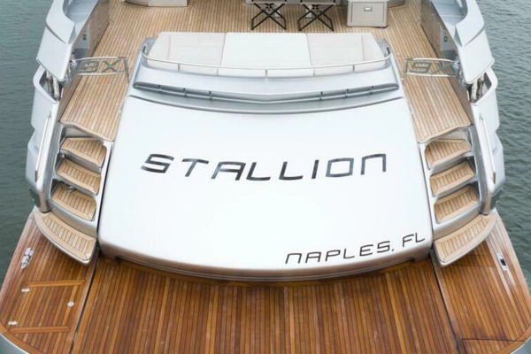 2022Pershing 92 ft 9X   STALLION