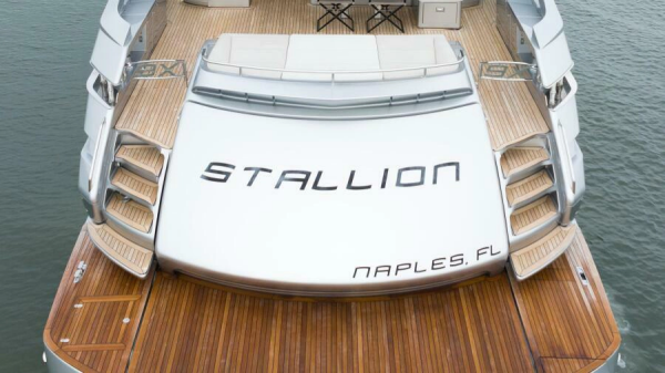 STALLION 92ft Pershing Yacht For Sale