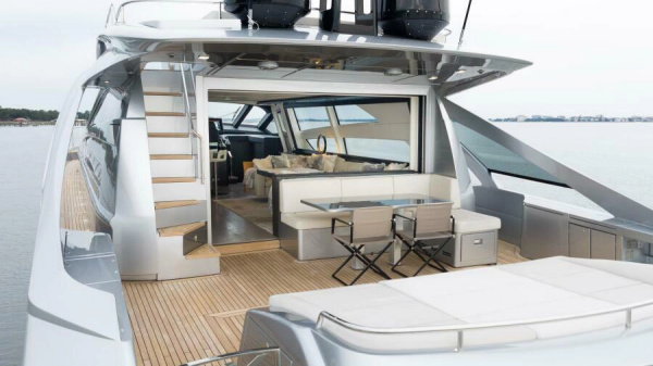 STALLION 92ft Pershing Yacht For Sale