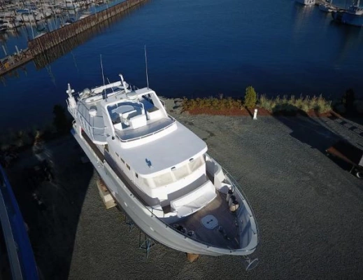 2005 Inace 60