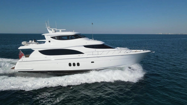 2006 Hatteras 80