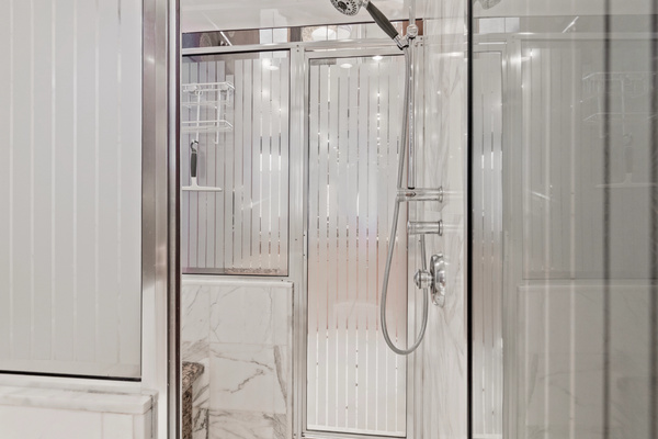 TIME 2 FLY 80ft Hatteras Yacht For Sale