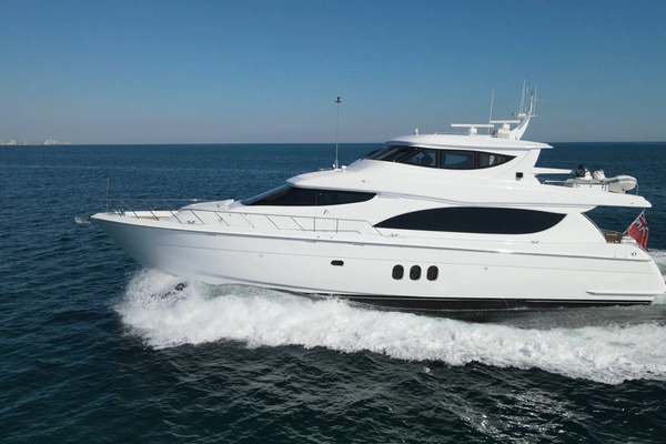 2006 Hatteras 80