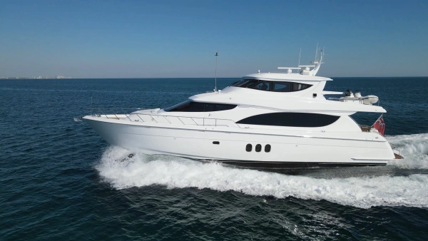 2006 Hatteras 80